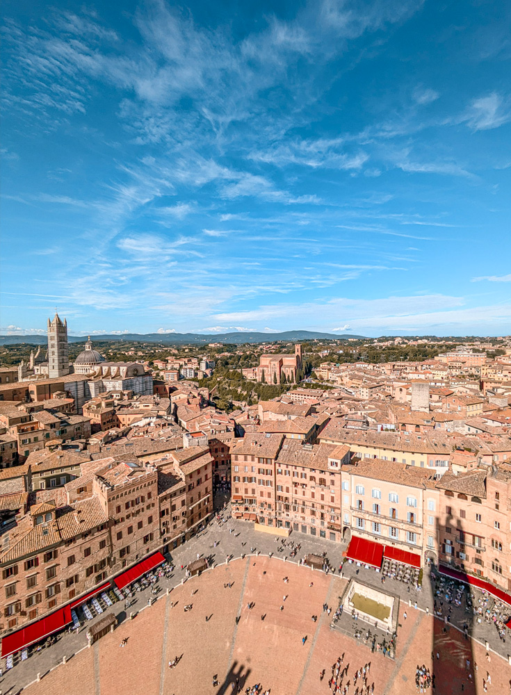 Torre del Mangia in Siena view